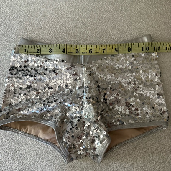 Two Pair Girl’s Sequin Dance Shorts - Picture 10 of 11